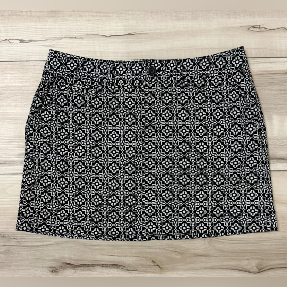 Old Navy 4 Pocket Skirt